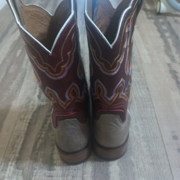 Ariat men's boots - Picture 5 of 9